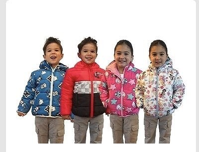 Disney　キッズ中綿ジャケット　米国サイズ　3T-7