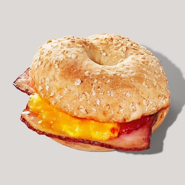 ベーコンエッグチーズ ベーグルサンド