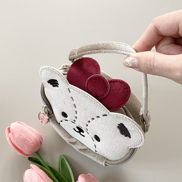 バッグに付けられるストラップ