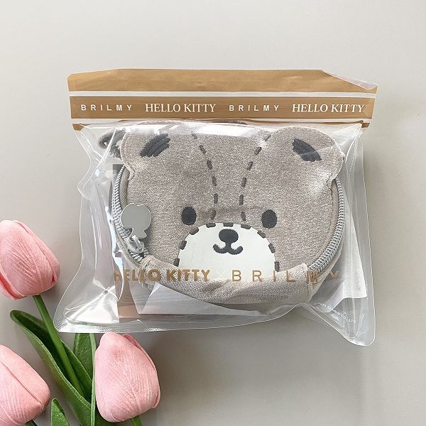 『HELLO KITTY × BRILMY リップが縦に収納できる ズボラに優しいミニコスメポーチ BOOK VELOUR TINY CHUM ver. SPECIAL PACKAGE』