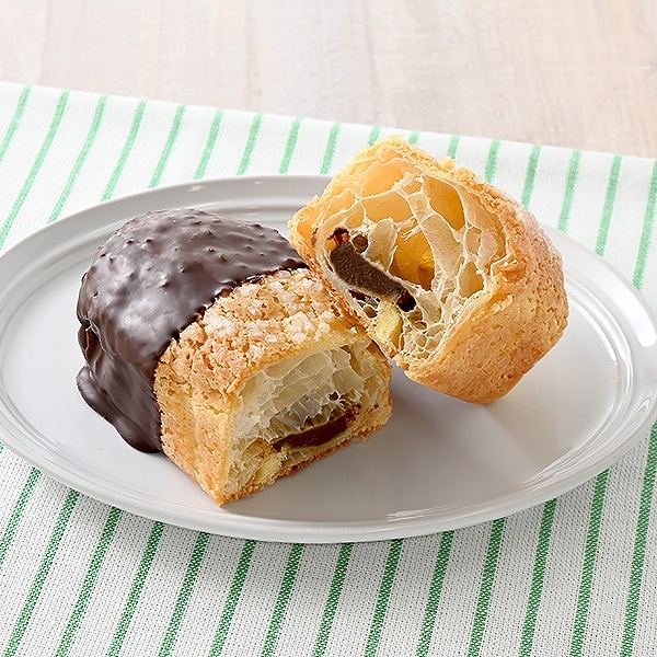 チョコのバタークロワッサンメロンパン