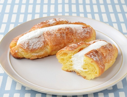 ブリオッシュクロワッサン　ホイップクリーム