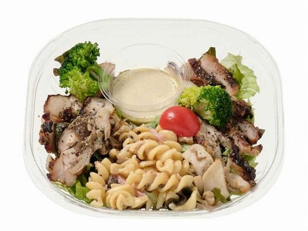 グリルチキンときのこのサラダ