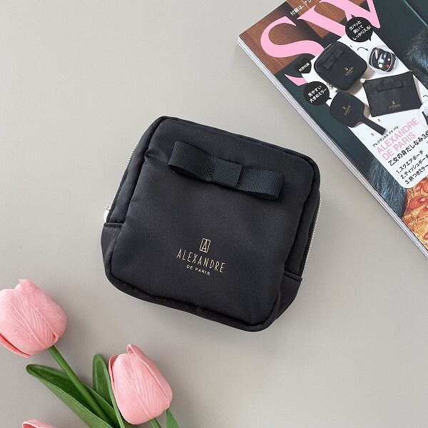 スクエアポーチ