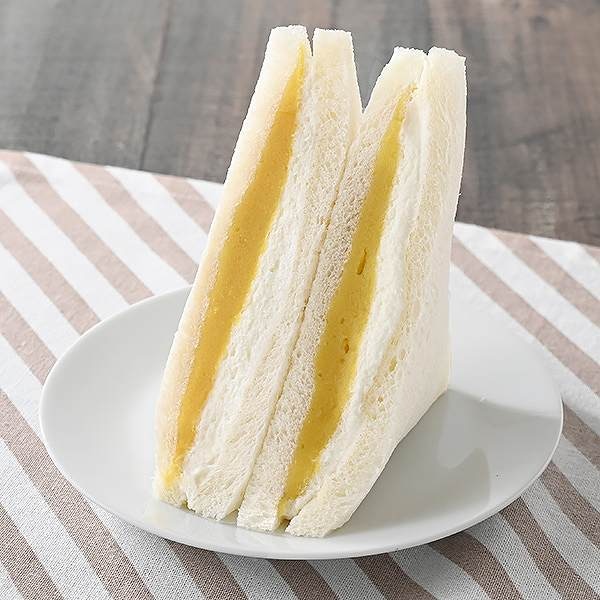 【ファミマのお芋掘り】スイートポテト&ホイップサンド