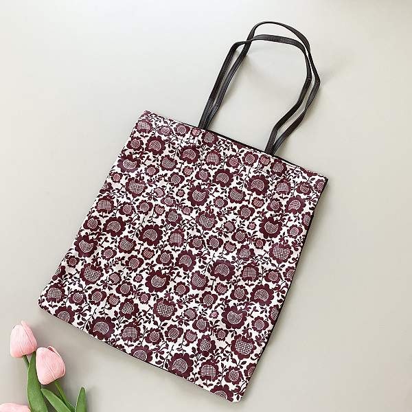 トートバッグサイズ