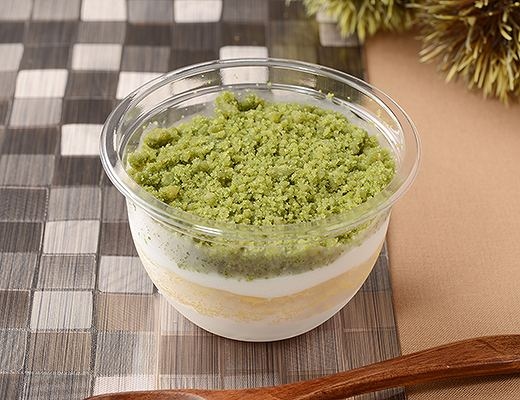 抹茶栗粉のほろふわモンブラン