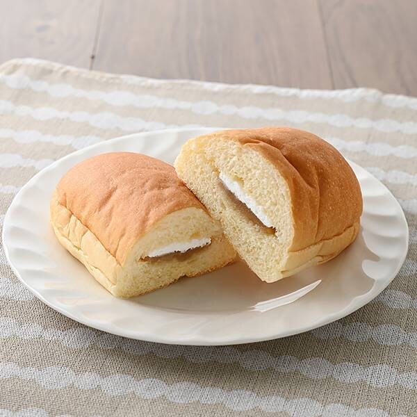 生コッペパン（モンブランクリーム&ホイップ）