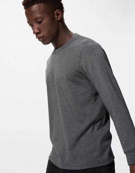 超極暖ヒートテッククルーネックT