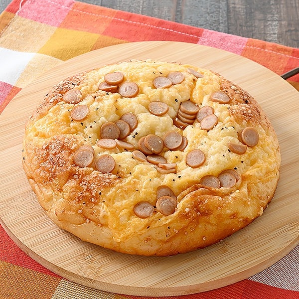 どかっと満足パン（ソーセージチーズマヨ）