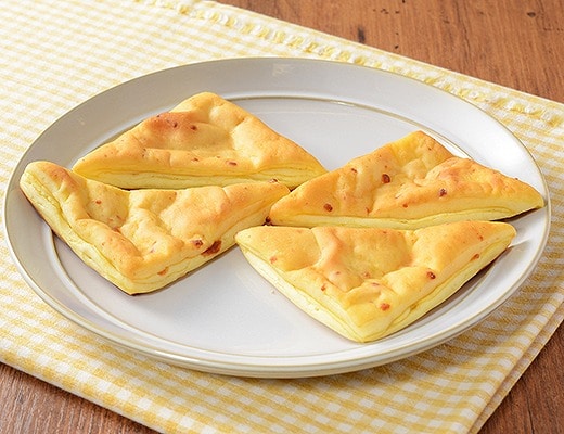 もっちりとしたチーズパン　4個入