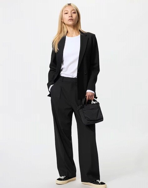 タックワイドパンツ