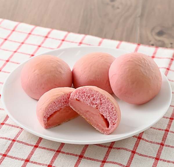 いちごミルククリームパン4個入