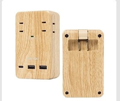 Fargo　木目調壁挿し電源タップ2PK　雷サージ保護機能付