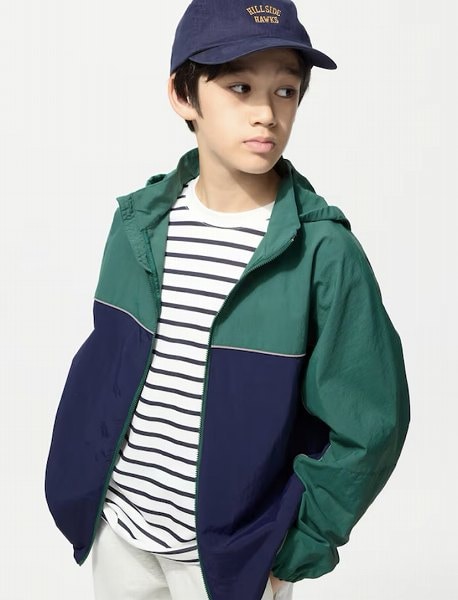 ポケッタブルUVカットパーカ