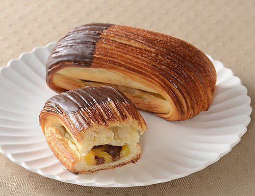 バター香るパンスイス チョコ&カスタード