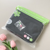 可愛過ぎて大優勝…ネット完売！「15件回った」「ハロ入手」ファン歓喜！セブン限定『機動戦士ガンダム』ショルダーバッグ！