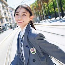 可愛過ぎて反則…ファン悩殺の神ショット！色白美ボディも大胆披露！魅力溢れる一冊！乃木坂46『川﨑桜』1st写真集発売！
