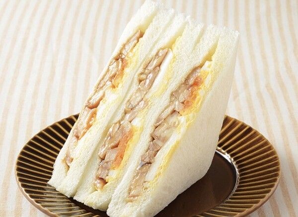 盛りすぎ！照焼チキンたまごサンド