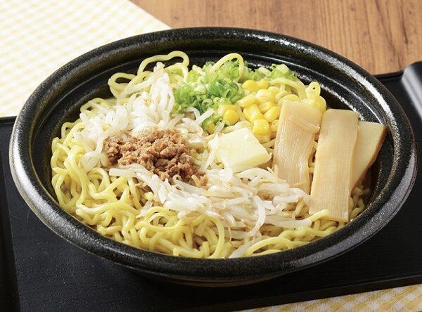 盛りすぎ！味噌バターコーンラーメン