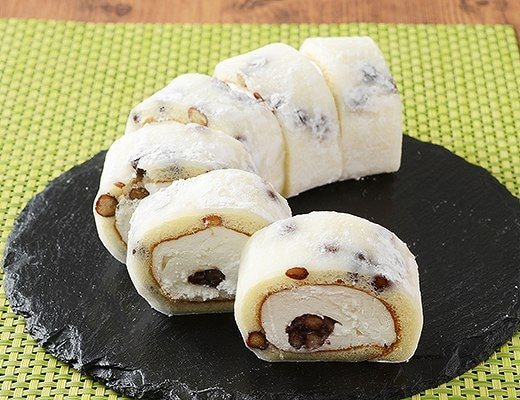 塩豆大福仕立てのもち食感ロール