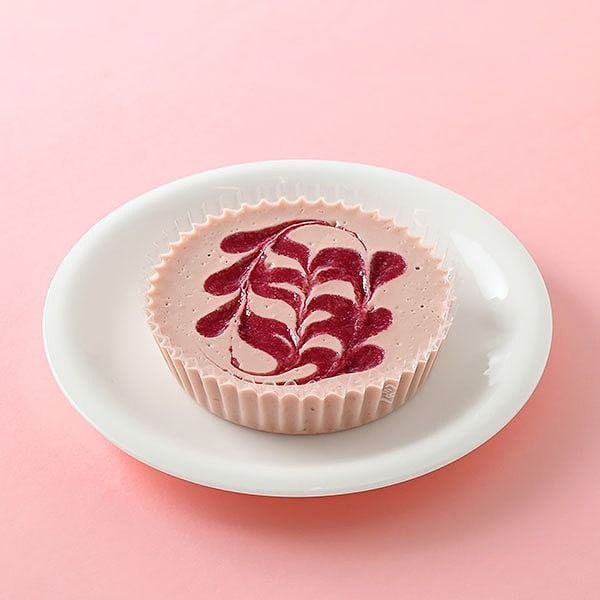 とろける生チーズケーキ　いちご