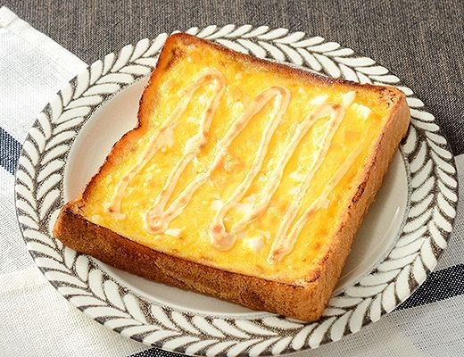 素朴なたまごマヨネーズトースト