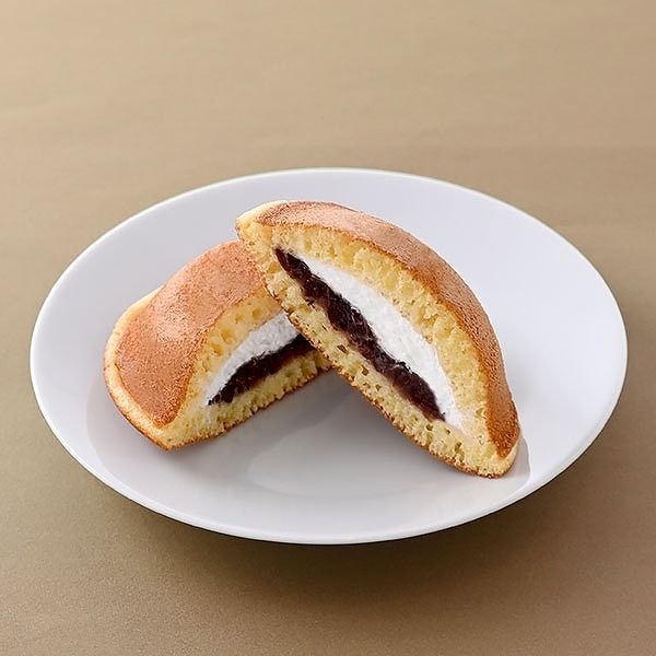 もっちりどら焼き（粒あん&ホイップ）