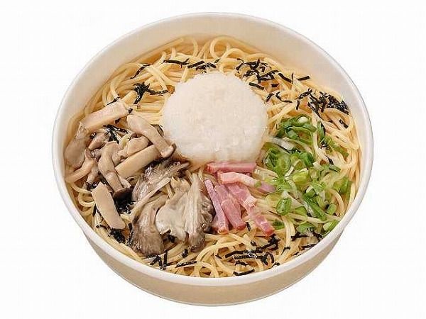 ３種きのこと大根おろしの和風パスタ