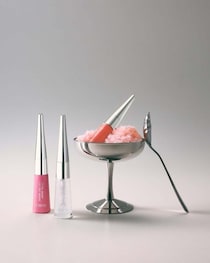 【新感覚】NEOGENの新作「メタルリップ」が異次元のちゅるちゅる感でヤミツキになる♡