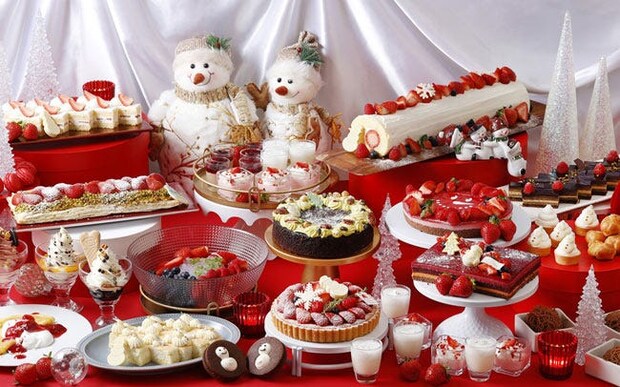 ホテル インターコンチネンタル 東京ベイのストロベリースイーツビュッフェ。ホリデーシーズンを彩るかわいいスイーツが勢揃い