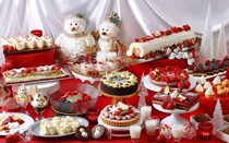 ホテル インターコンチネンタル 東京ベイのストロベリースイーツビュッフェ。ホリデーシーズンを彩るかわいいスイーツが勢揃い