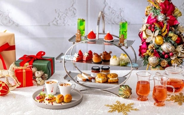 ヒルトン名古屋の「クリスマスアフタヌーンティー」。トナカイやサンタクロースをイメージしたスイーツがホリデーシーズンを彩る
