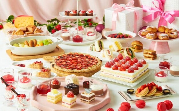 ホテルニューオータニ幕張のサンドウィッチ＆スイーツビュッフェ。12月からは、いちご・チョコ・チーズを堪能するメニューが登場