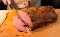 カニ食べ放題にローストビーフもクリスマスビュッフェらしい豪華さ。ANAインターコンチネンタルホテル東京フェスティブブッフェ