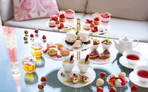 ザ・プリンス パークタワー東京「Strawberry Afternoon Tea」。白いちご“淡雪”や、“あまおう”を使った贅沢ないちごスイーツ
