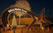 横浜公園で入場無料のクリスマスイベント「BALLPARK Xmas YOKOHAMA KANNAI 2025」開催。巨大ツリーやグルメも