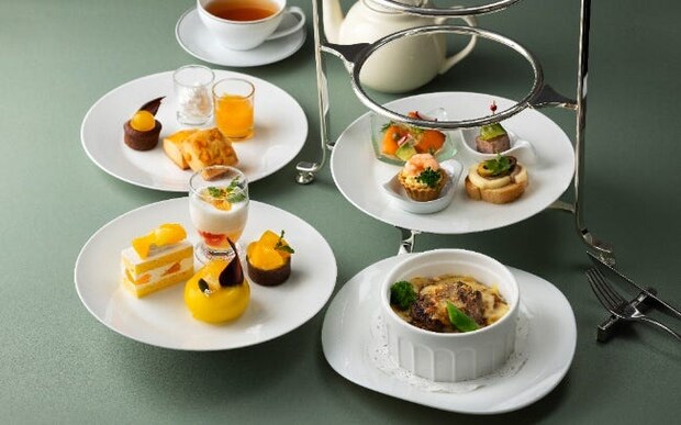 東京ステーションホテル「アトリウム 柑橘アフタヌーンティー」。せとか、デコポン、清見オレンジなど甘酸っぱい国産柑橘を堪能