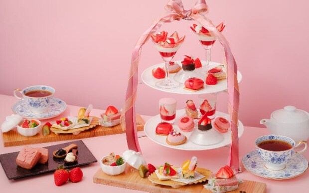 琵琶湖マリオットホテル「Strawberry Afternoon Tea」。滋賀県のオリジナルいちごを使用したチョコレートスイーツやミニパフェも
