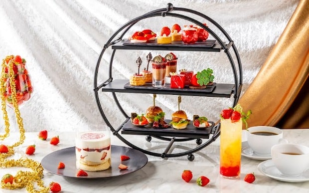 キンプトン新宿東京のいちごとチョコレートのアフタヌーンティー。いちごが主役の“縁起スイーツ”は年始のおでかけにぴったり