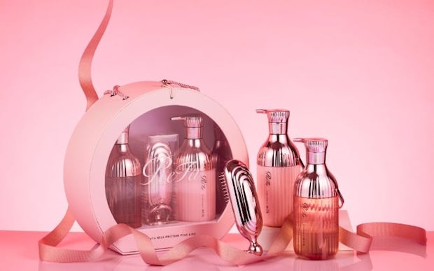 人気のヘアケアシリーズを特別なギフトBOXに詰め込んだ?「ReFa MILK PROTEIN HAIR CARE GIFT SET」がReFa GINZAで先行発売