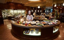 年末年始は、おひとりさまだからこそ満たされる、東京のホテルビュッフェへ。マンダリン オリエンタル 東京などおすすめ5選