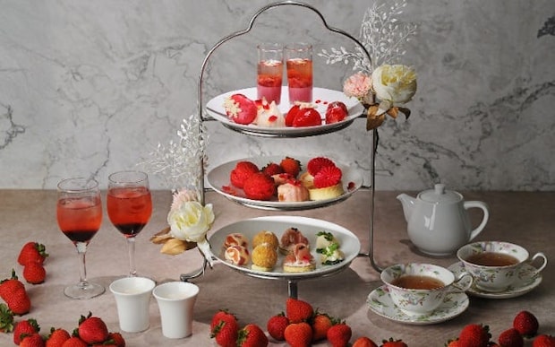 びわ湖大津プリンスホテルのストロベリーアフタヌーンティー。滋賀県のオリジナルいちご「みおしずく」を使用したスイーツを堪能