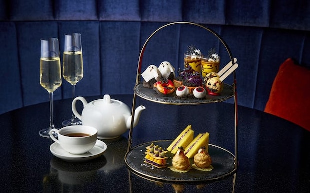 アロフト大阪堂島の「ハロウィン・アフタヌーンティー」。遊び心あふれる彩り豊かなスイーツとセイボリーで、秋の味覚を堪能