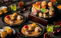 グランド ハイアット 東京の「オータム ハーベスト アフタヌーンティー」。和栗のシュークリーム、かぼちゃのロールケーキなど