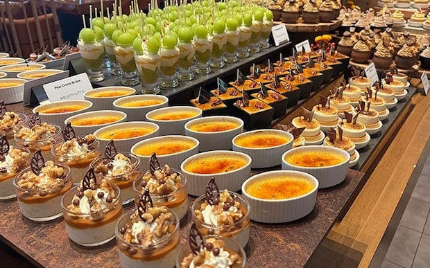 ウェスティンホテル東京の秋スイーツビュッフェが最高!モンブラン食べ比べ、シャインマスカットのパフェなど、極上スイーツ三昧