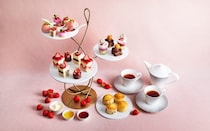 JWマリオット・ホテル東京のストロベリーアフタヌーンティー。独創的なセイボリーと厳選農園のいちごスイーツを堪能