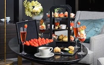 ザ ロイヤルパークホテル アイコニック 大阪御堂筋のいちごアフタヌーンティー。生いちご食べ比べやパフェも！