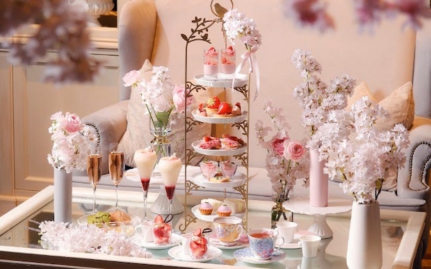 ホテル インターコンチネンタル 東京ベイの「いちご×桜」の春アフタヌーンティー。赤とピンクの春薫るスイーツがいっぱい！