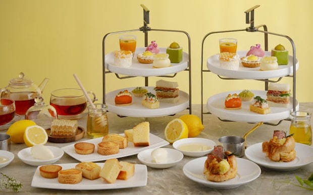 フォーシーズンズホテル京都が贈るレモン×はちみつのアフタヌーンティー。パステルカラーのスイーツたちが愛らしい